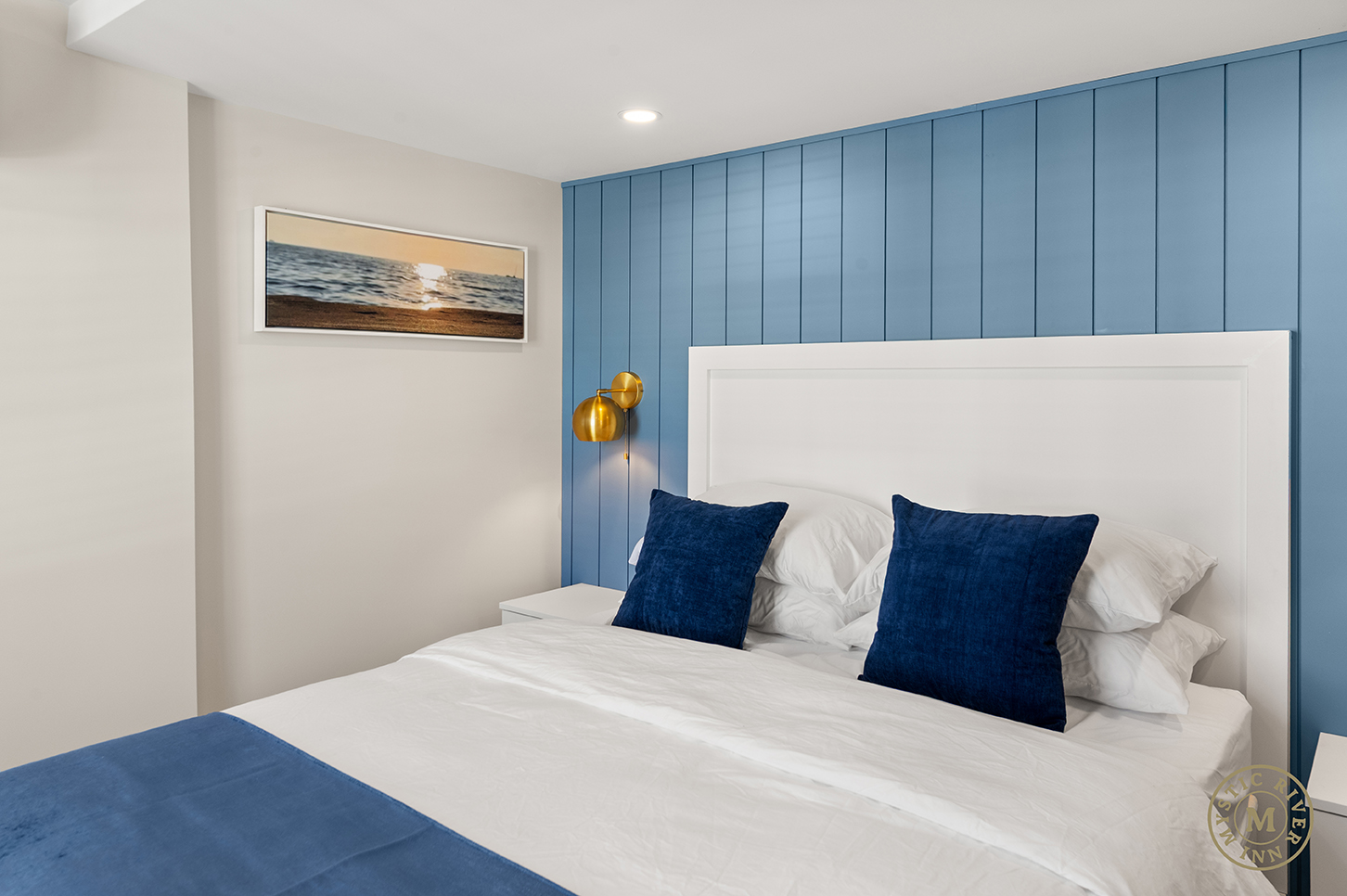 201-Anchor Suite-12 copy